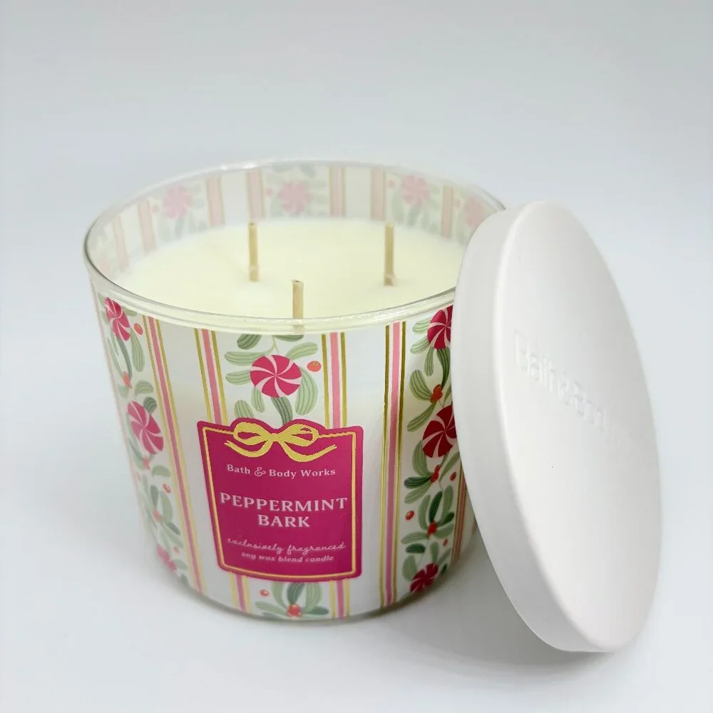 Bath & Body Works PEPPERMINT BARK 3 Wick Candle - Picture 2 of 2